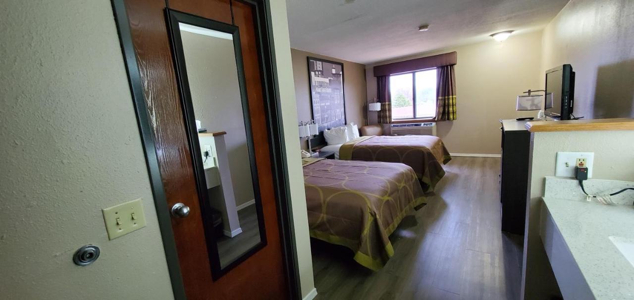 Hotel Super 8 By Wyndham Paris Extérieur photo